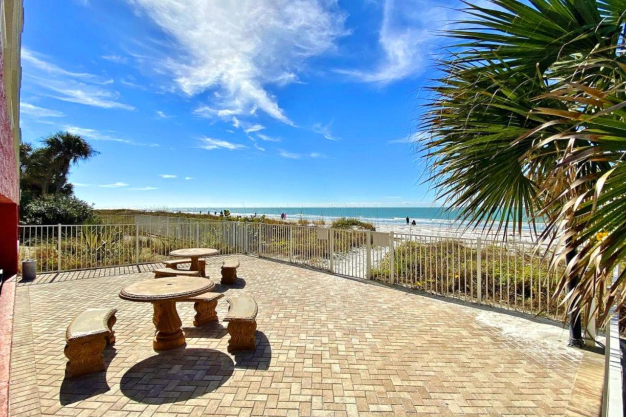 The Pointe 301 Apartment Clearwater Beach Exterior photo