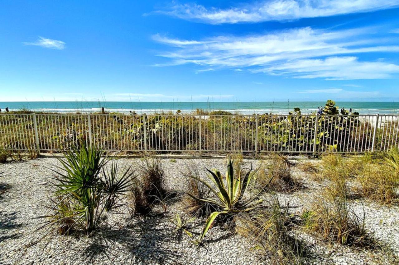 The Pointe 301 Apartment Clearwater Beach Exterior photo